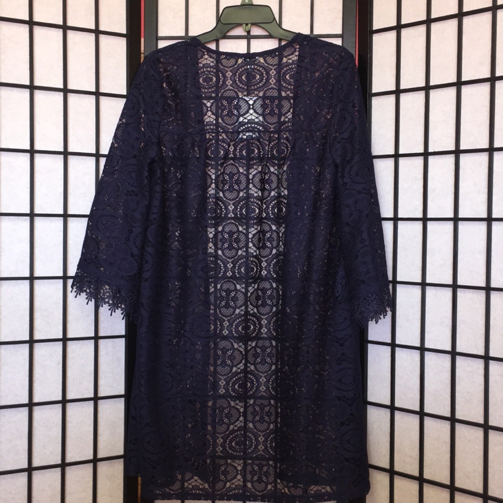 Lace Kimono - Picture 2 of 3